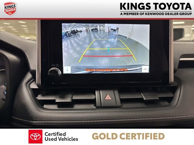 Used 2025 Toyota RAV4 XLE image 20