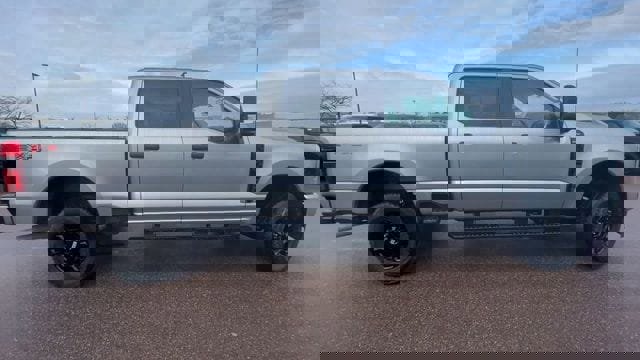 Used 2024 Ford F250 XL w/ STX Appearance Package AWD/4WD image 9