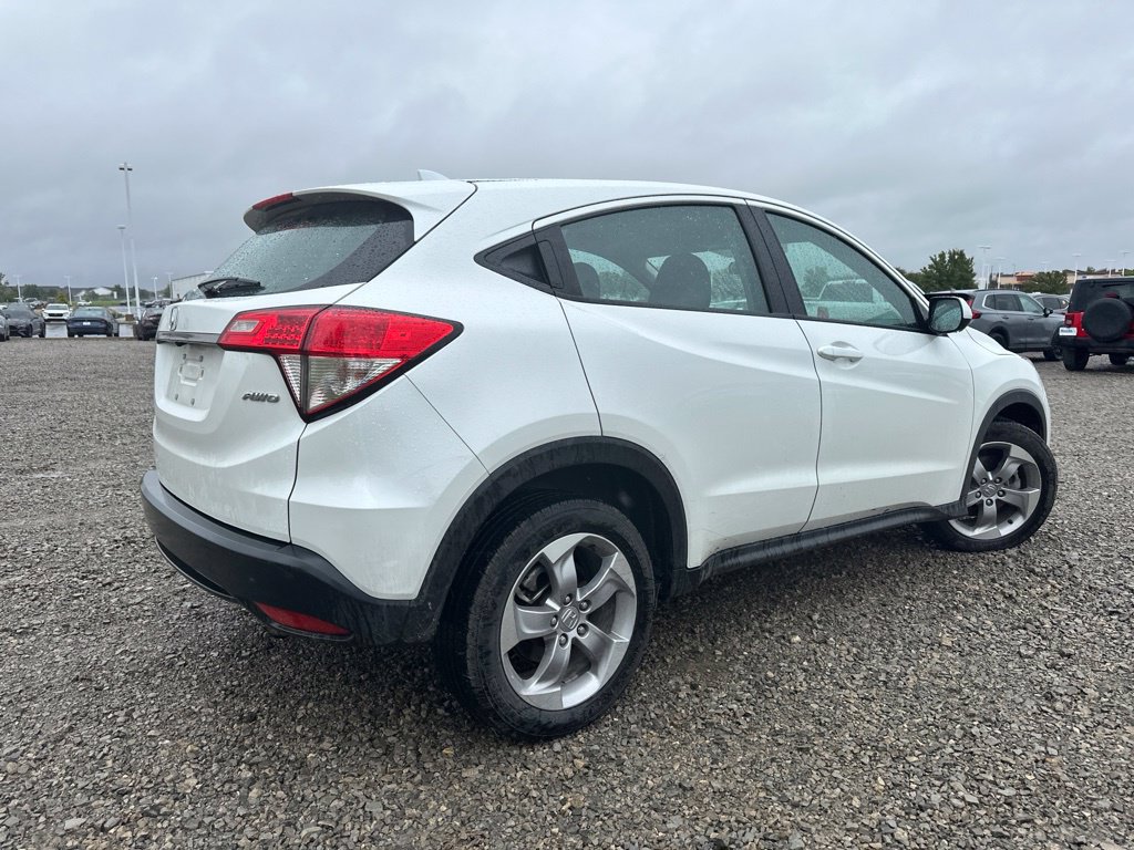 Used 2022 Honda HR-V LX image 11