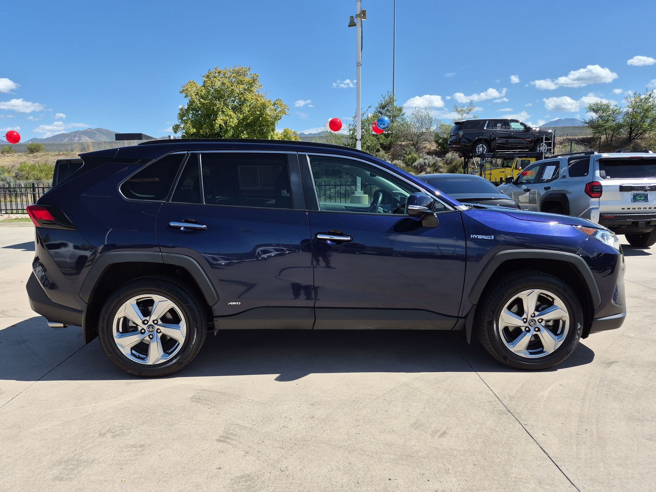 Used 2020 Toyota RAV4 Limited AWD/4WD image 6