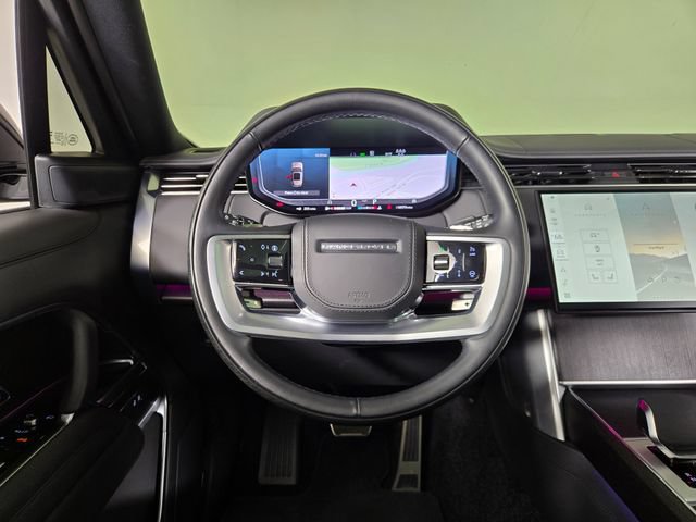 Used 2025 Land Rover Range Rover Long Wheelbase SE AWD/4WD image 25