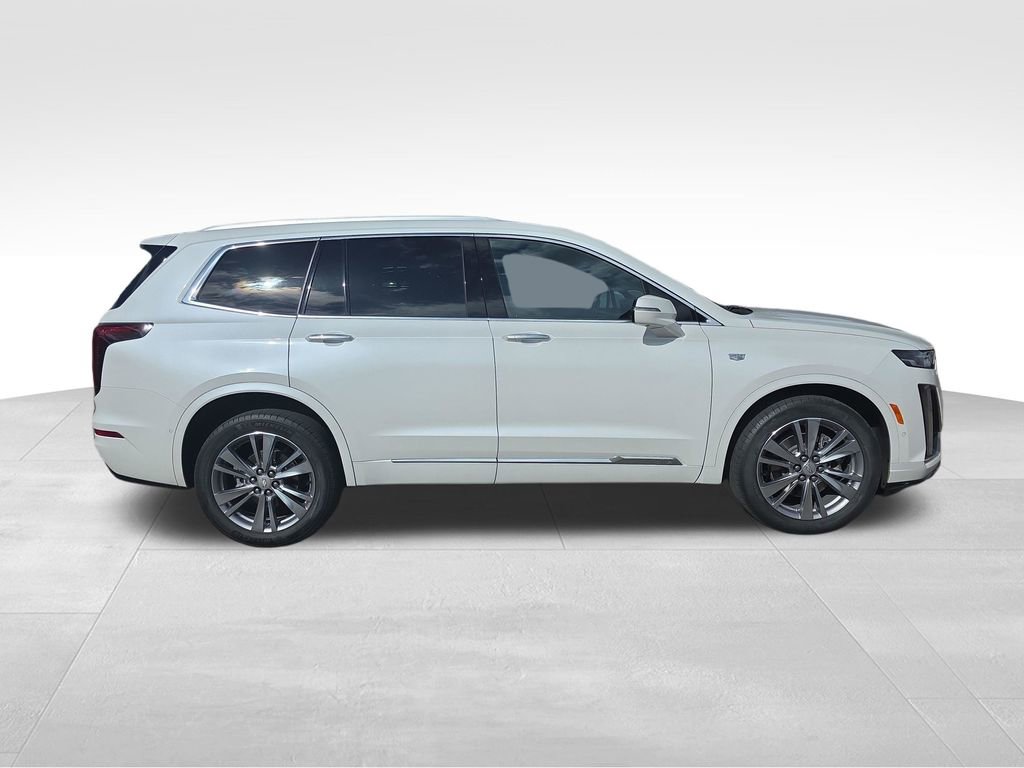 Used 2023 Cadillac XT6 Premium Luxury w/ Technology Package AWD/4WD image 6