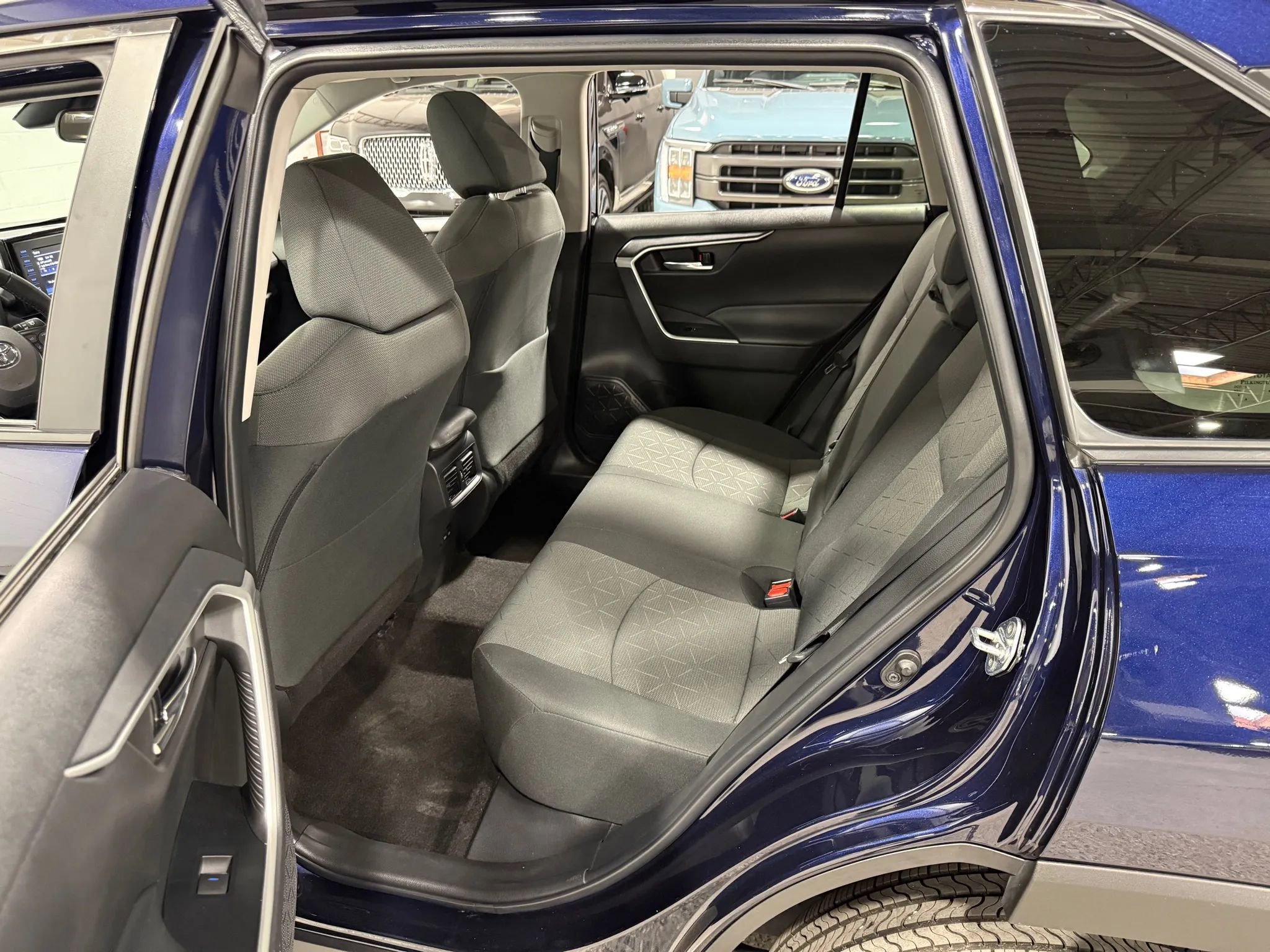 Used 2022 Toyota RAV4 XLE w/ Convenience Package image 64