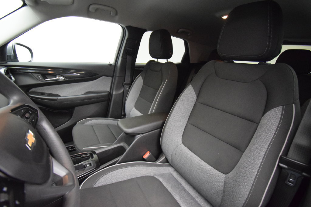 Used 2024 Chevrolet TrailBlazer LT AWD/4WD image 8