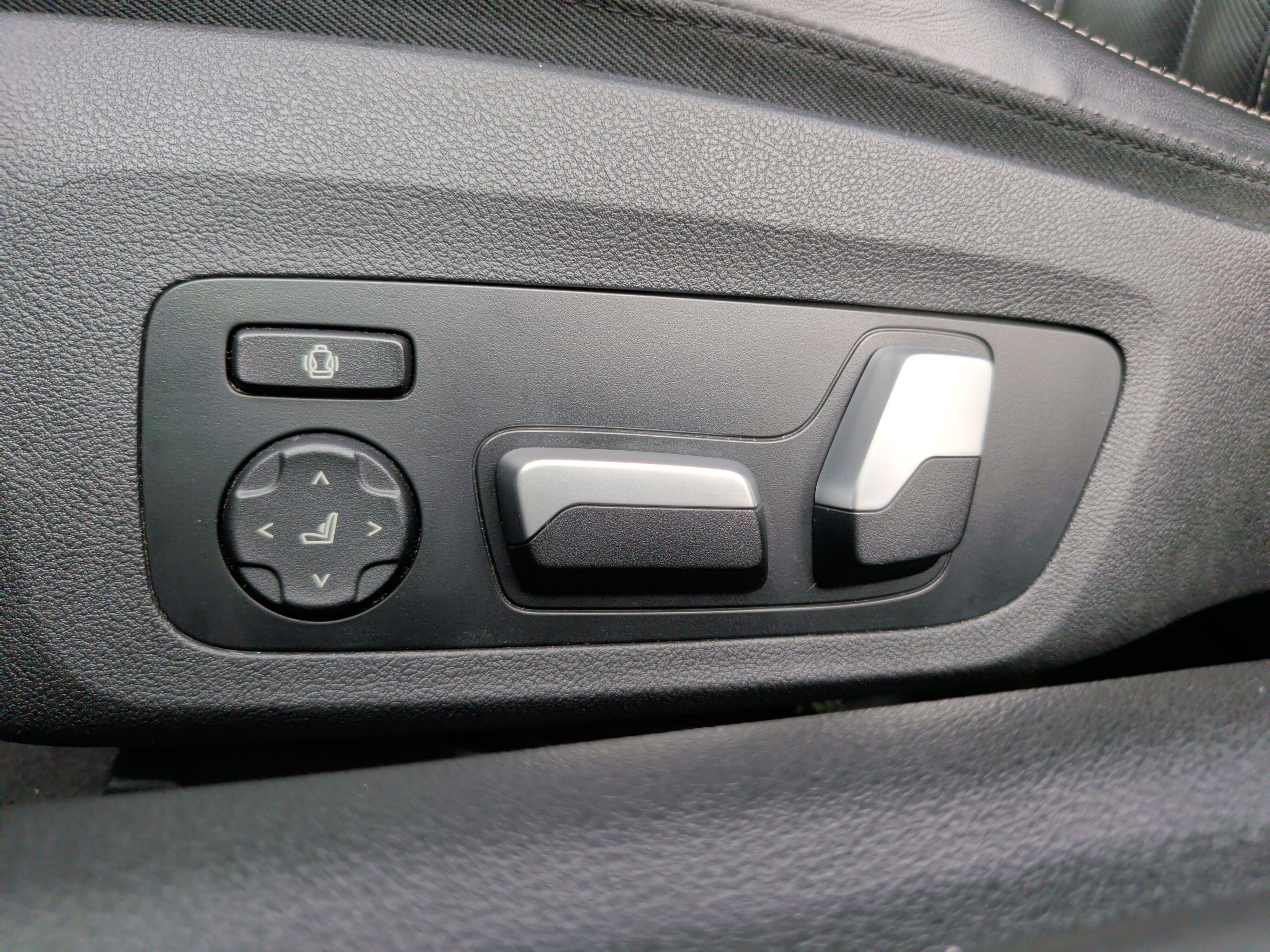 Used 2023 BMW 840i Gran Coupe 840i Gran Coupe w/ Comfort Seating Package image 26