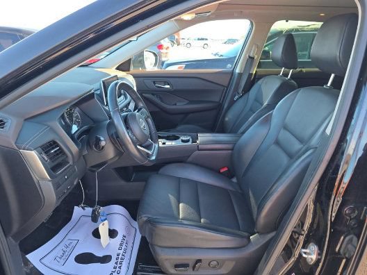 Used 2023 Nissan Rogue SV w/ SV Premium B Package AWD/4WD image 2
