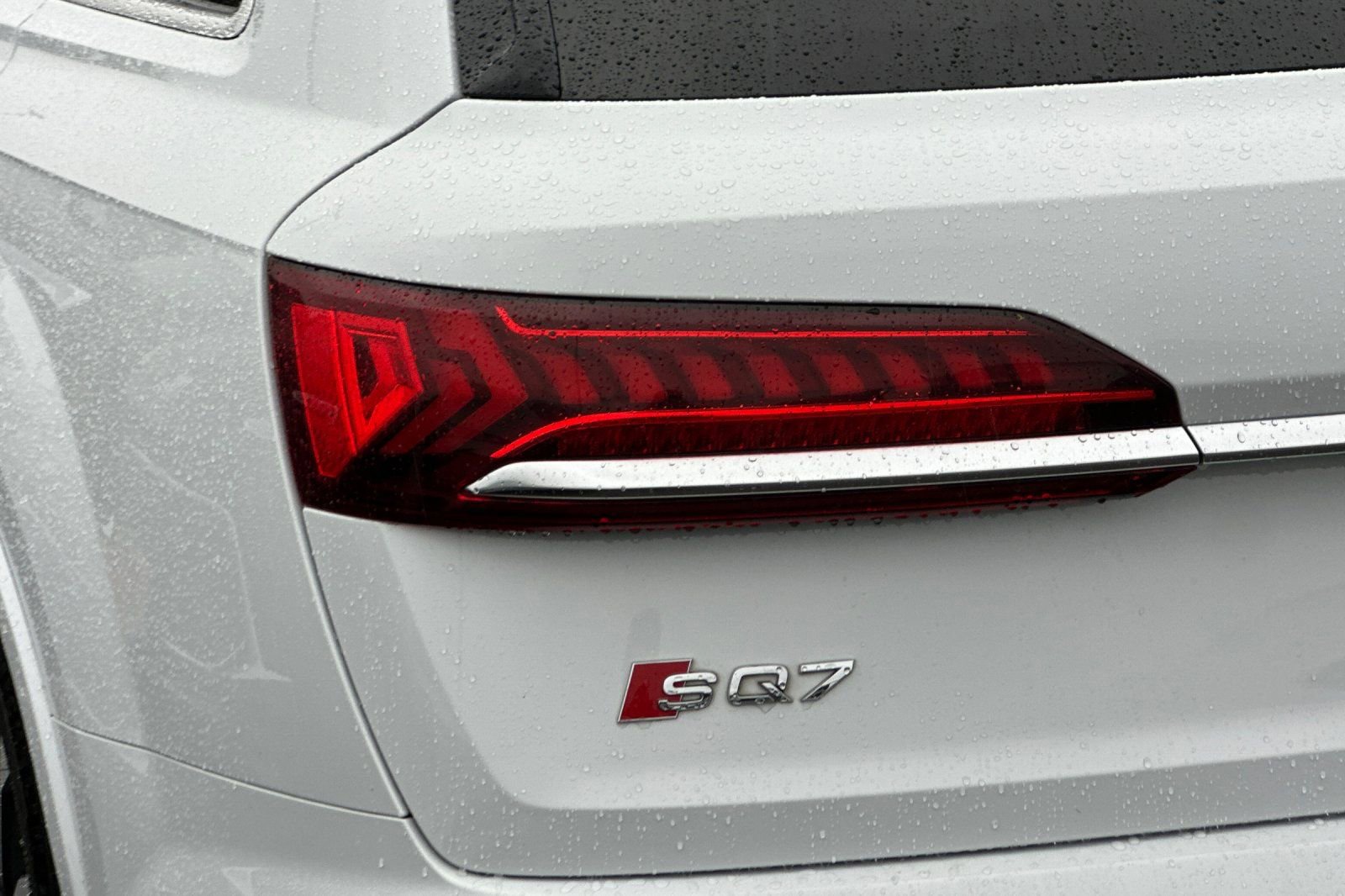 Used 2021 Audi SQ7 Premium Plus w/ Driver Assistance Package image 26