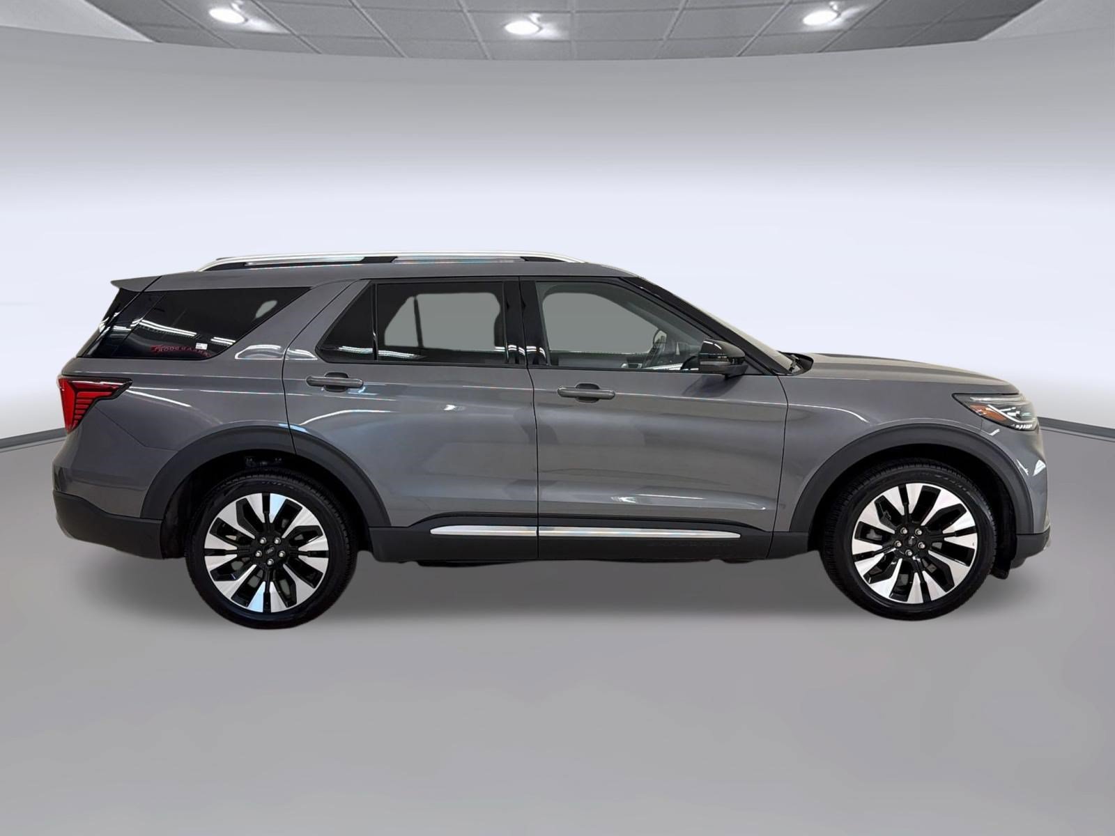 Certified 2025 Ford Explorer Platinum w/ LUX Leather Package AWD/4WD image 8