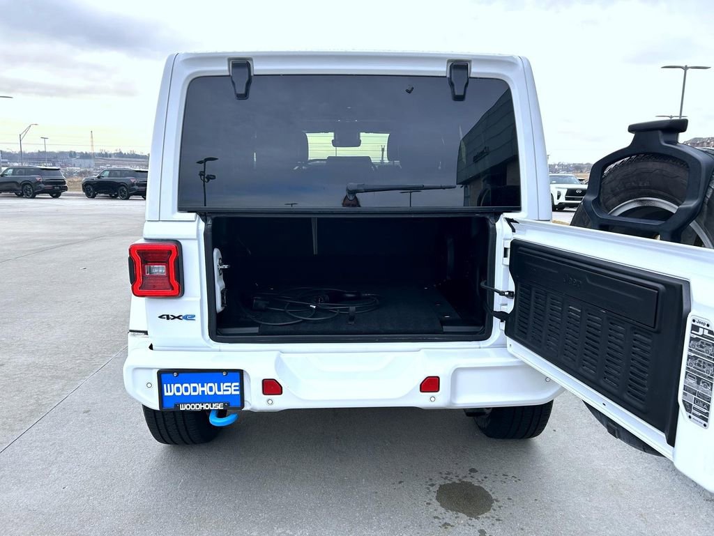 Used 2022 Jeep Wrangler Unlimited Sahara image 22