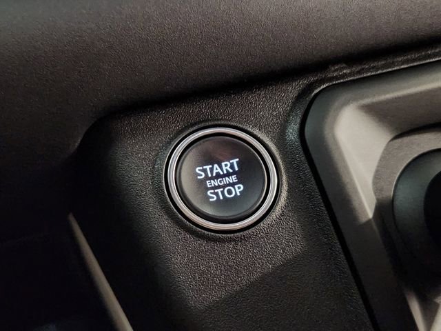 Used 2025 Land Rover Defender 110 S image 20