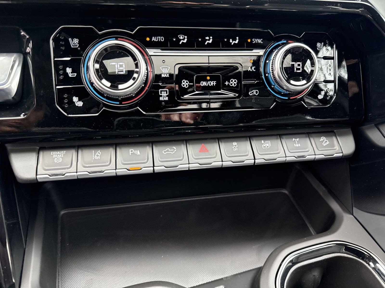 New 2026 GMC Sierra 2500 AT4X image 16