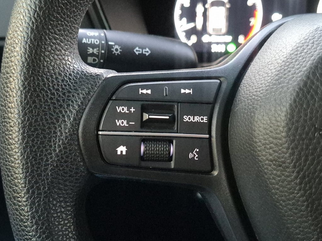 Used 2023 Honda CR-V LX image 24