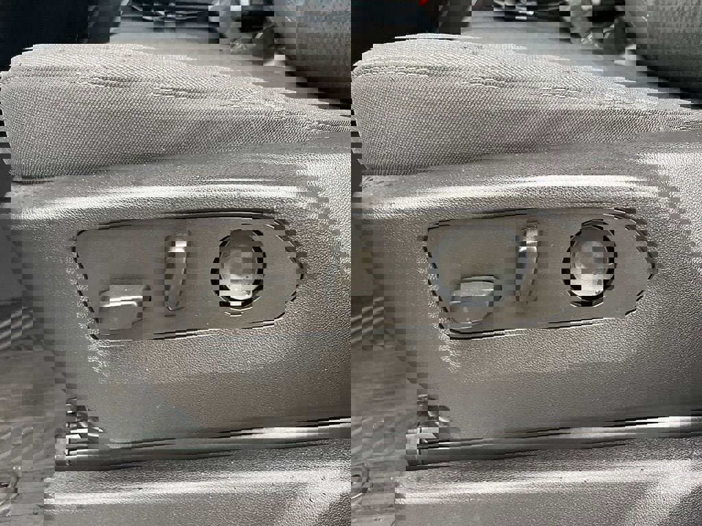 Used 2022 Chevrolet Silverado 1500 RST image 26