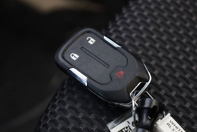 Used 2024 GMC Terrain SLE image 26