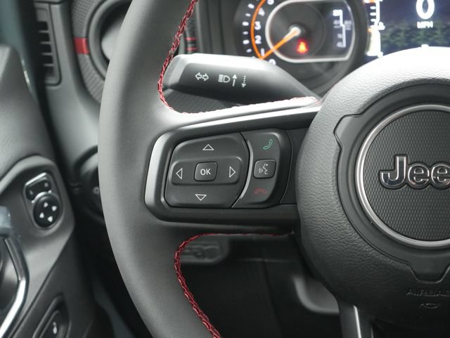 Used 2024 Jeep Wrangler Unlimited Rubicon AWD/4WD image 18