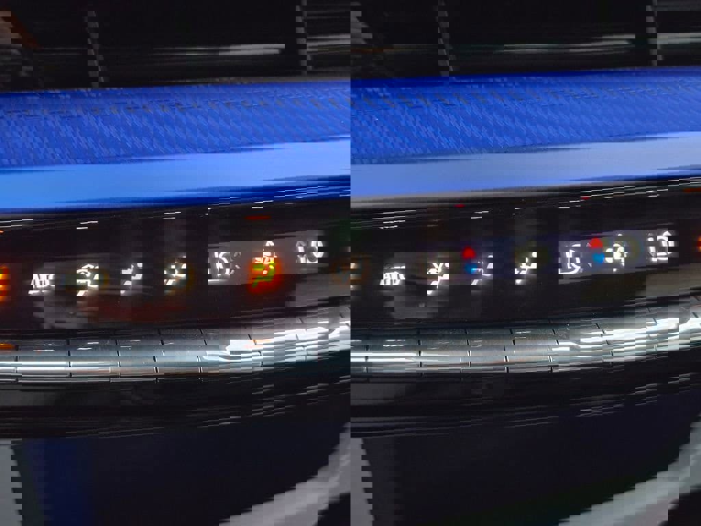 New 2026 Cadillac Optiq Luxury 2 w/ LPO, Floor Liner Package image 22