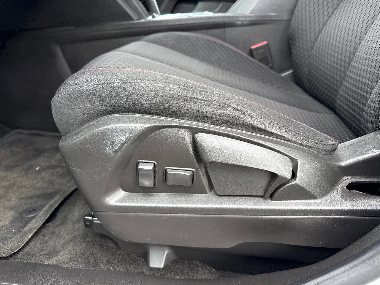 Used 2015 Chevrolet Equinox LS image 16