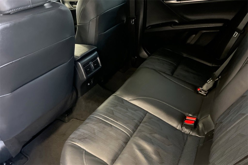 Used 2025 Toyota Camry XSE image 14