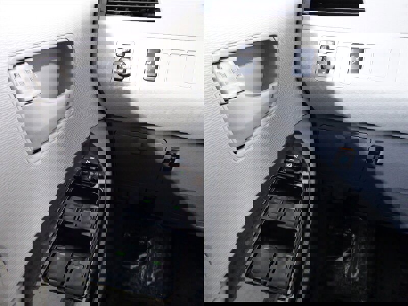 Used 2014 Toyota Sienna LE image 16