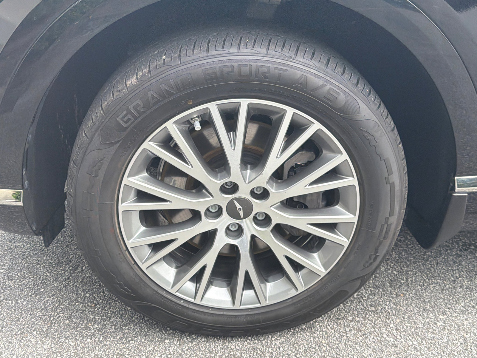 Used 2024 Genesis GV80 2.5T AWD/4WD image 11