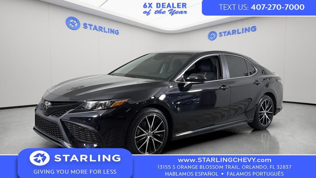 Used 2021 Toyota Camry SE FWD image 1