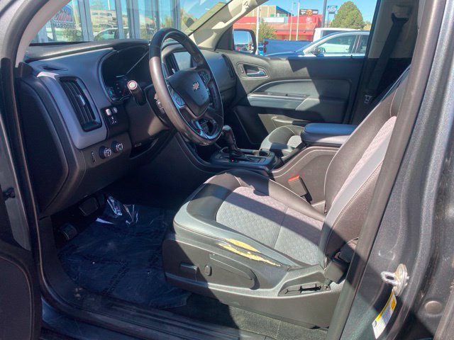 Used 2017 Chevrolet Colorado Z71 AWD/4WD image 16