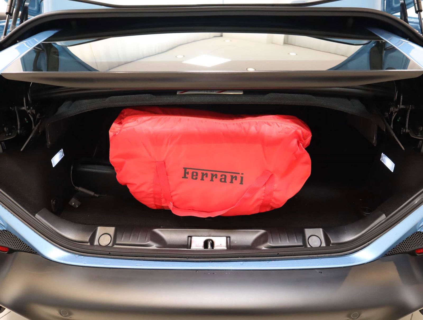 Certified 2022 Ferrari Portofino M image 23