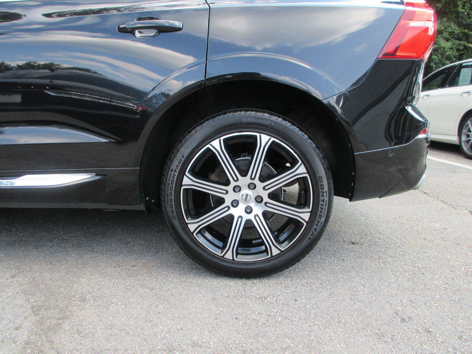 Used 2018 Volvo XC60 T5 Inscription w/ Convenience Package AWD/4WD image 22