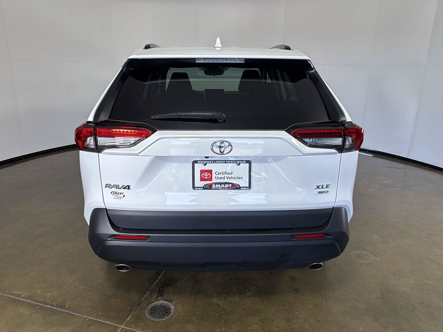 Used 2024 Toyota RAV4 XLE AWD/4WD image 11