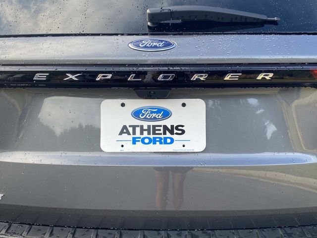 Used 2025 Ford Explorer Active RWD image 5