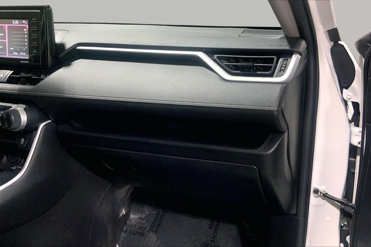 Used 2020 Toyota RAV4 LE w/ All Weather Liner Package AWD/4WD image 18