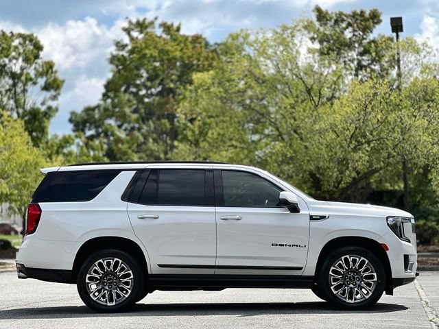 Used 2021 GMC Yukon Denali w/ Denali Premium Package AWD/4WD image 4