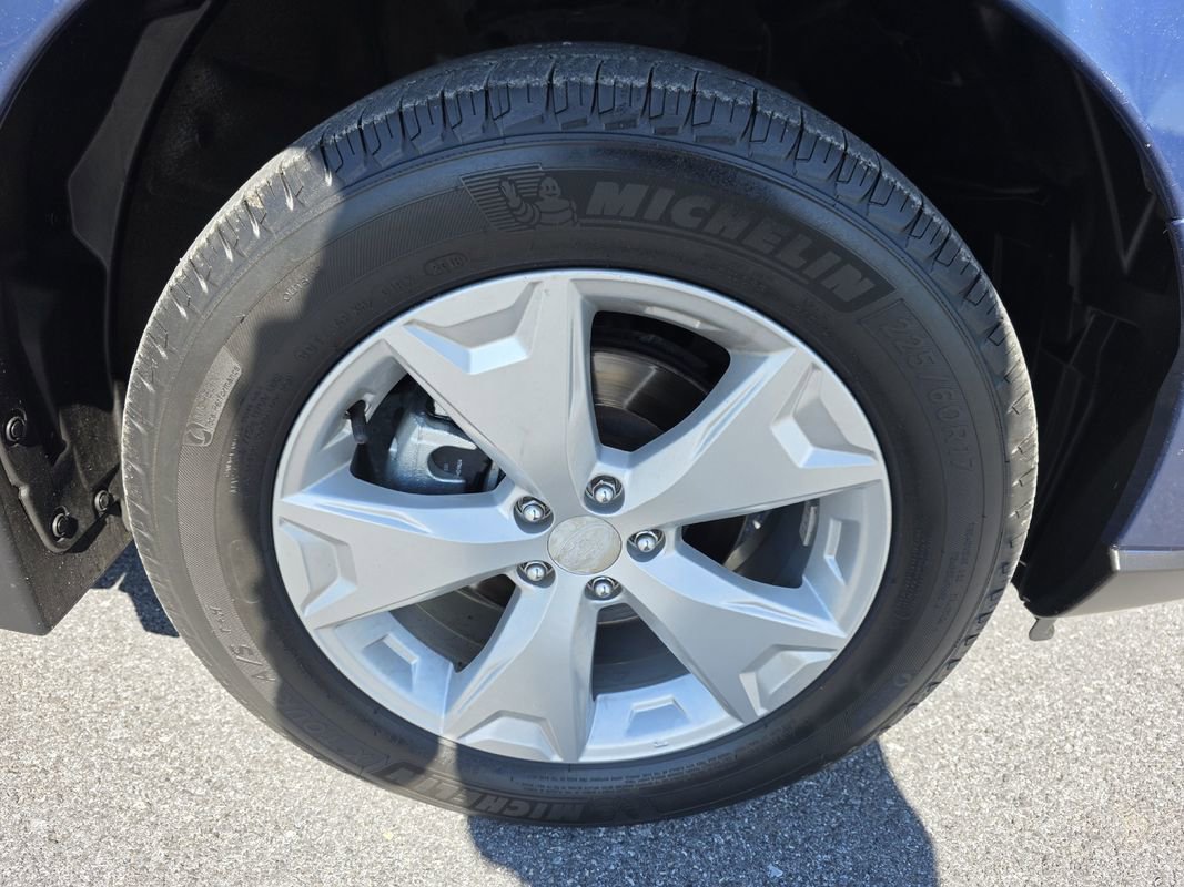 Used 2014 Subaru Forester 2.5i Premium w/ All-Weather Package AWD/4WD image 33