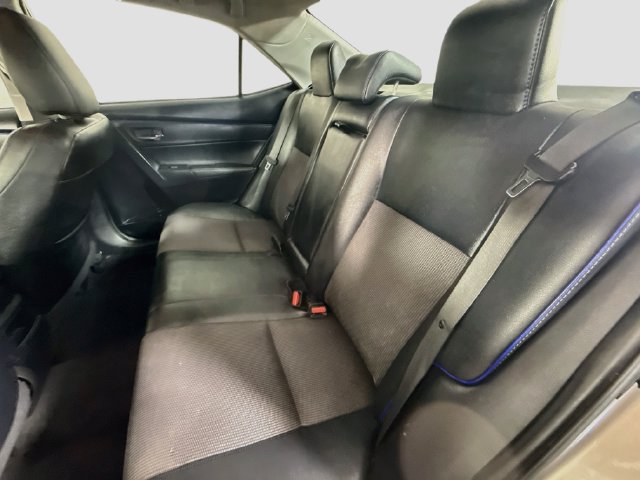 Used 2018 Toyota Corolla SE FWD image 23