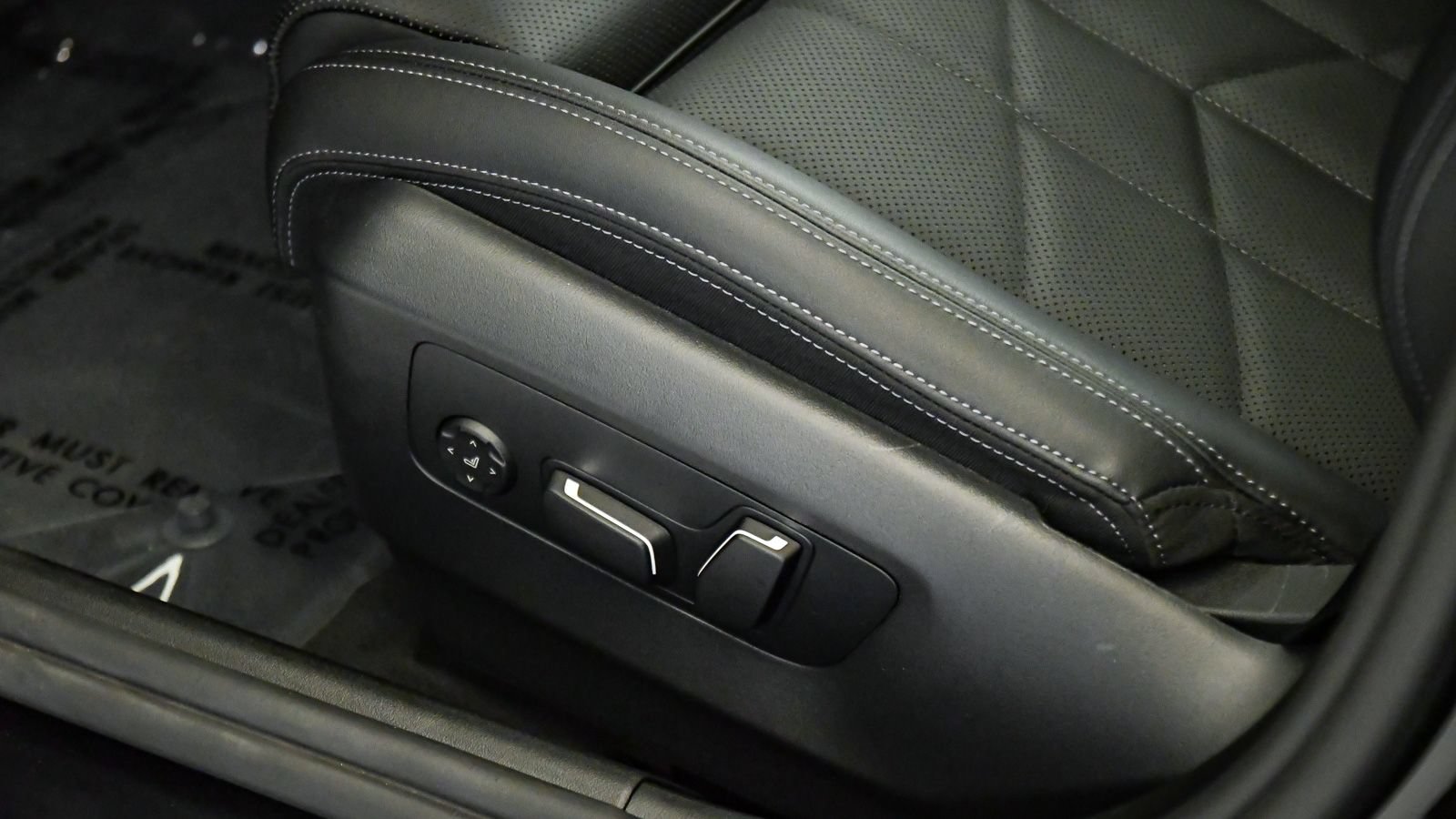 Used 2026 BMW 530i RWD image 24