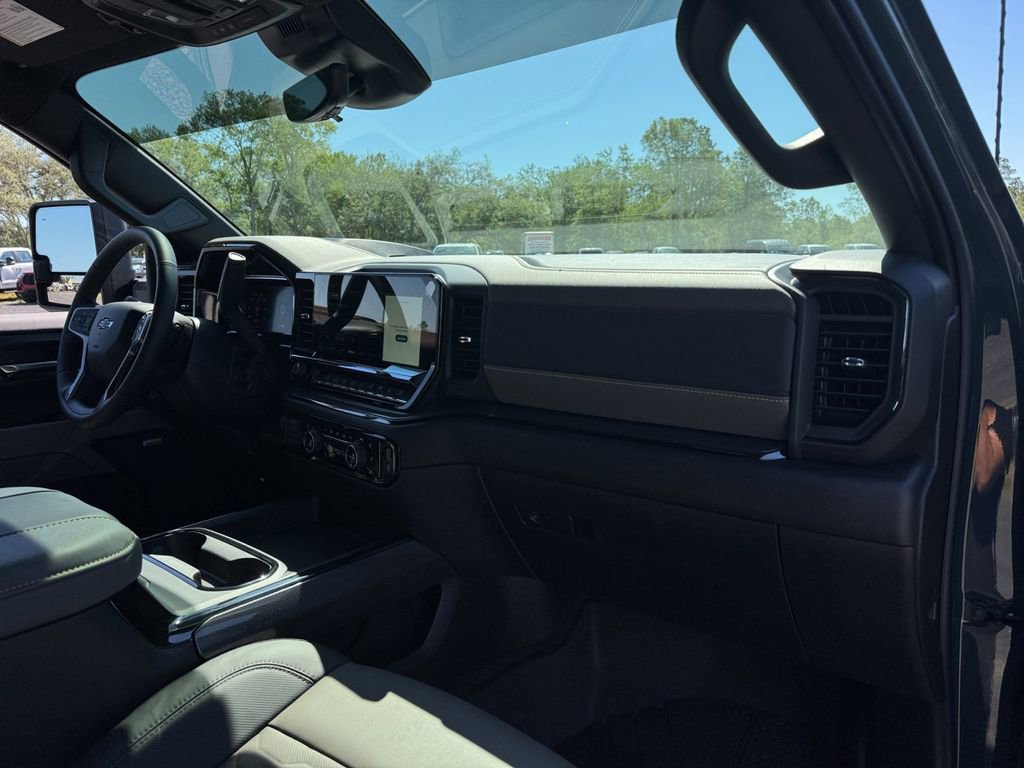 Used 2026 Chevrolet Silverado 2500 ZR2 AWD/4WD image 16
