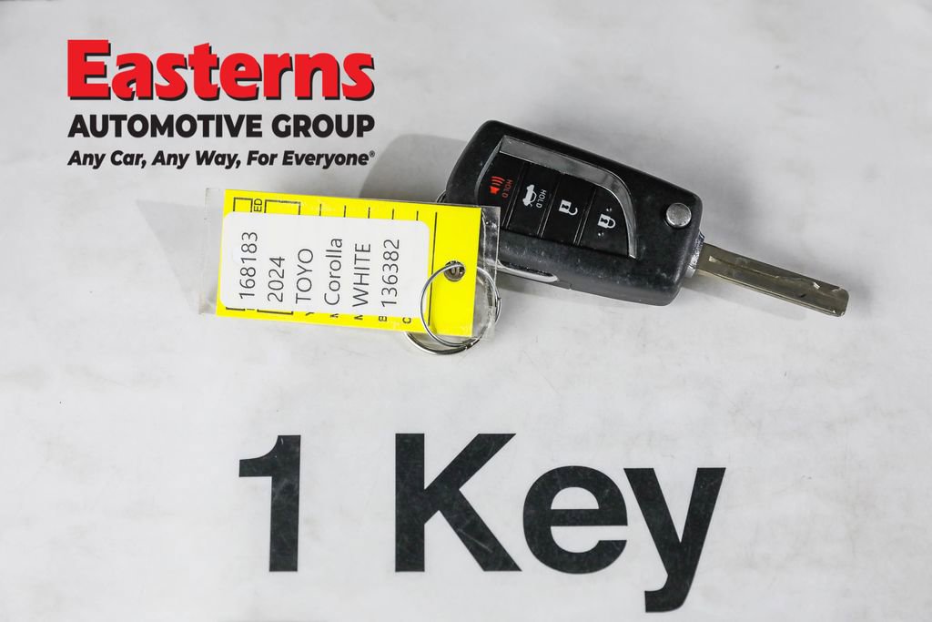 Used 2024 Toyota Corolla LE image 34