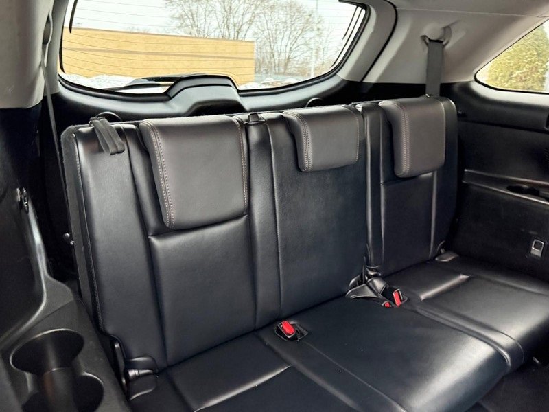 Used 2015 Toyota Highlander Limited Platinum image 12