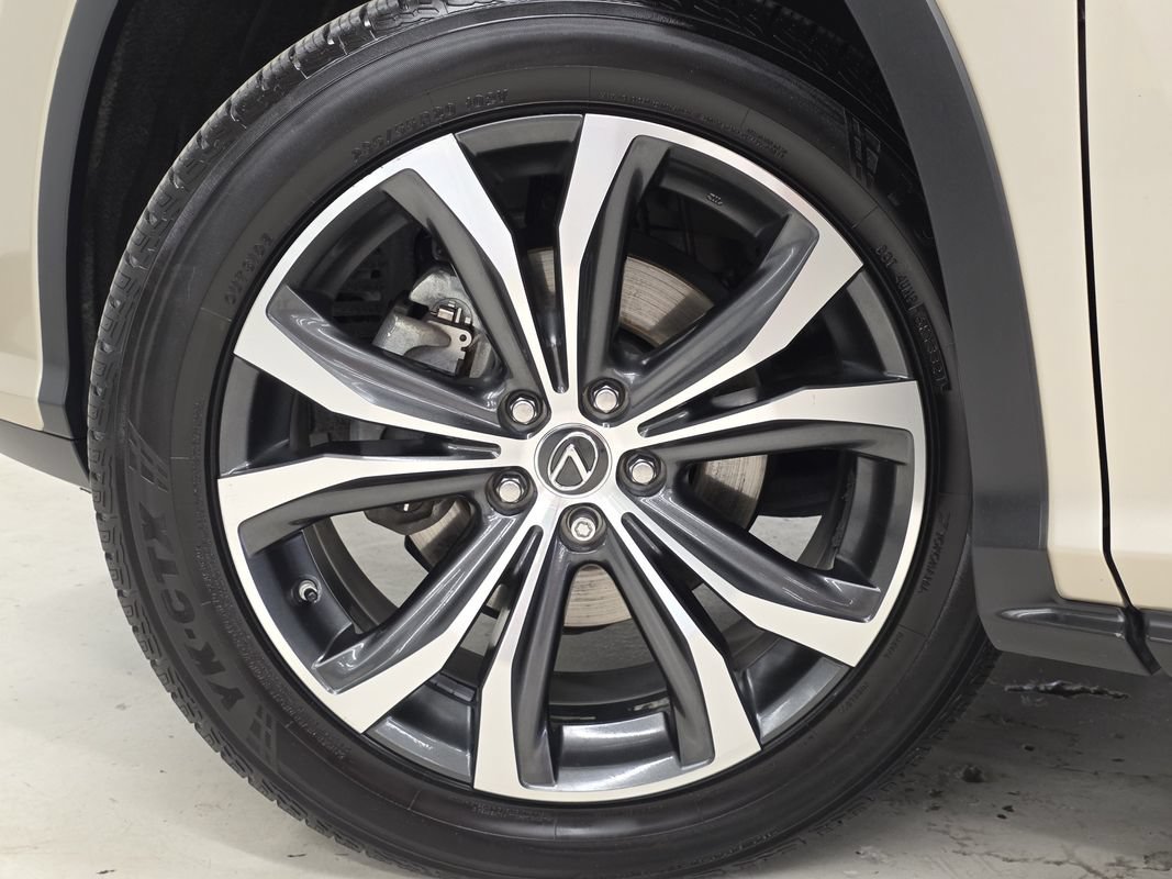 Used 2018 Lexus RX 450h AWD w/ Premium Package image 48
