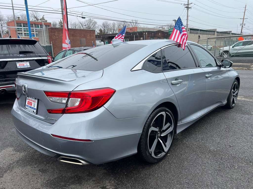 Used 2019 Honda Accord Sport image 11