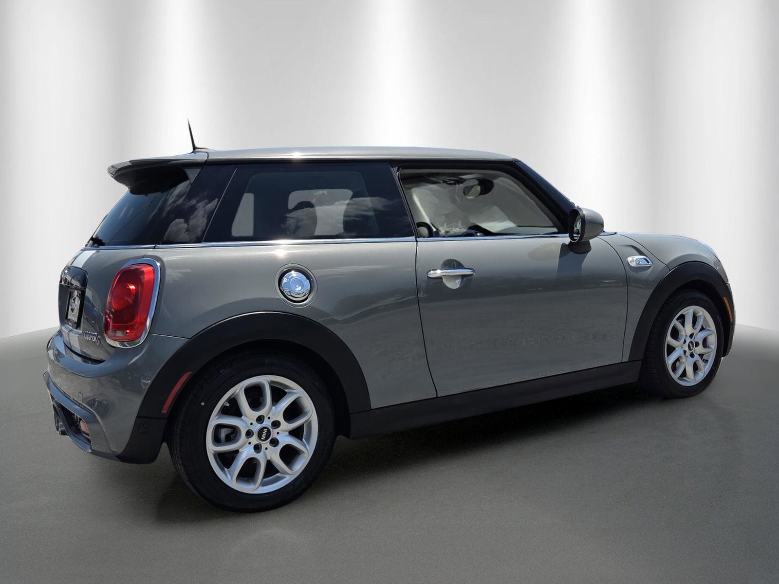 Used 2018 MINI Cooper S image 7