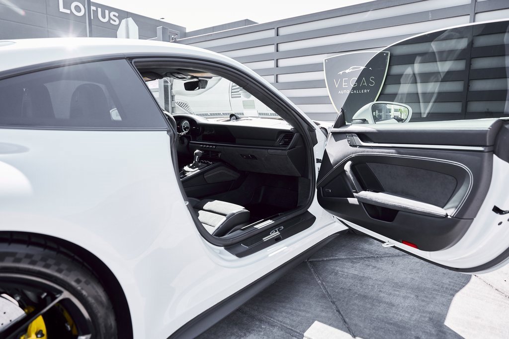 Used 2022 Porsche 911 GT3 image 23