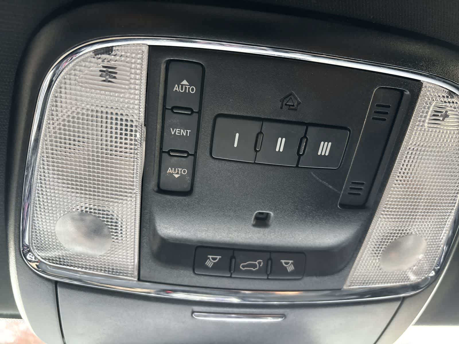 Certified 2020 Jeep Grand Cherokee Altitude AWD/4WD image 23