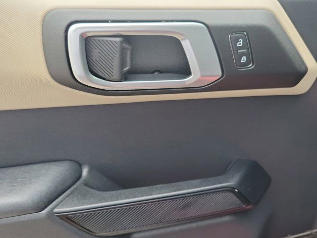 Certified 2025 Ford Bronco Big Bend w/ Black Diamond Package image 21