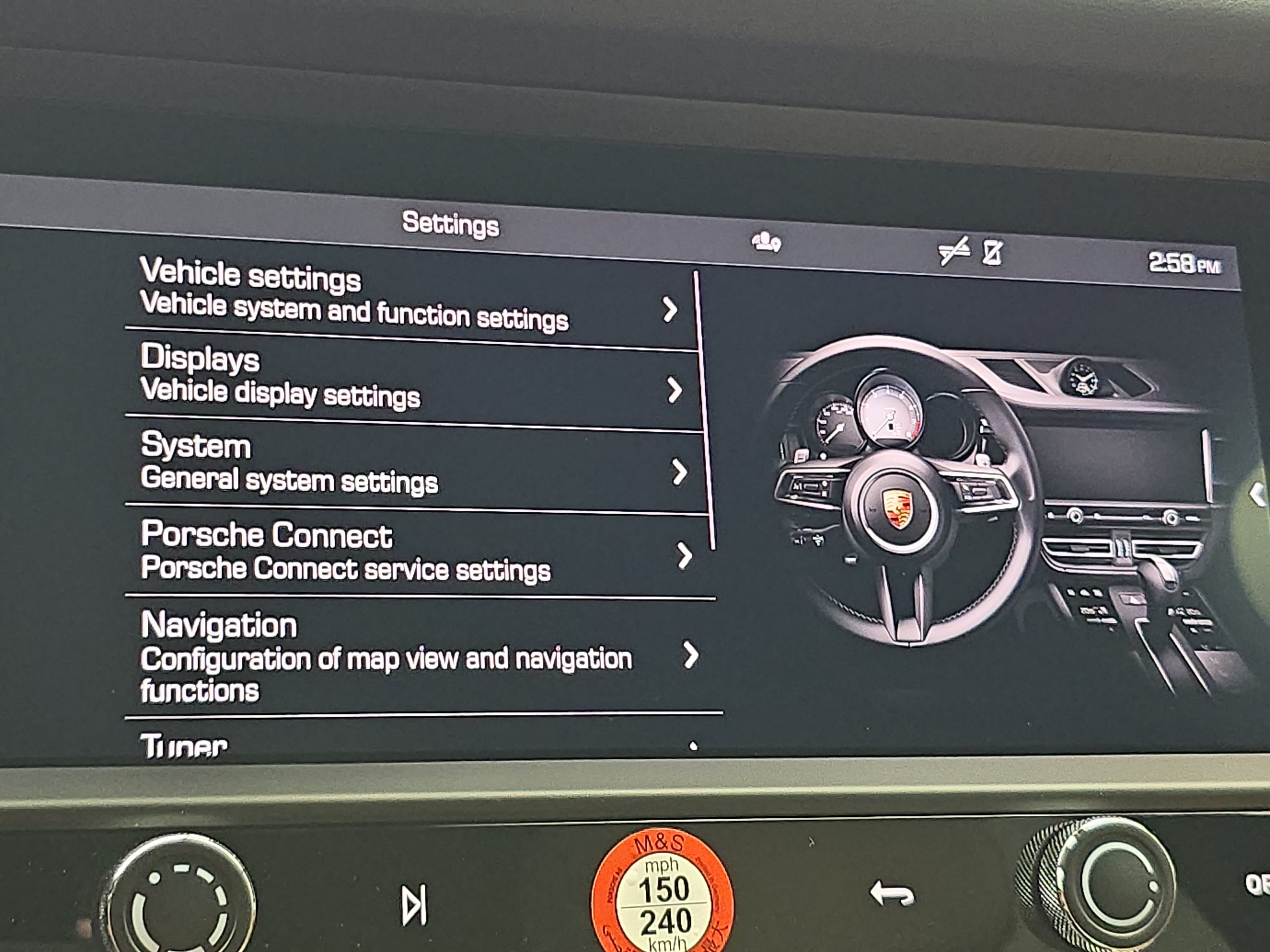 Certified 2024 Porsche Macan AWD/4WD image 24