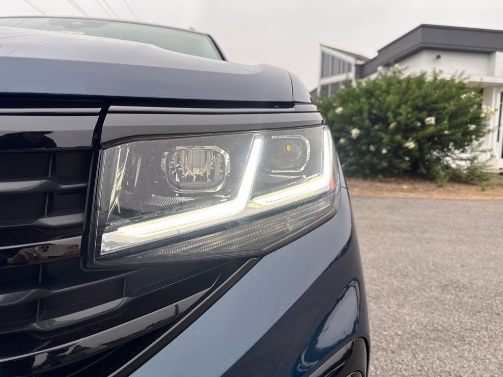 Certified 2023 Volkswagen Atlas SEL R-Line AWD/4WD image 10