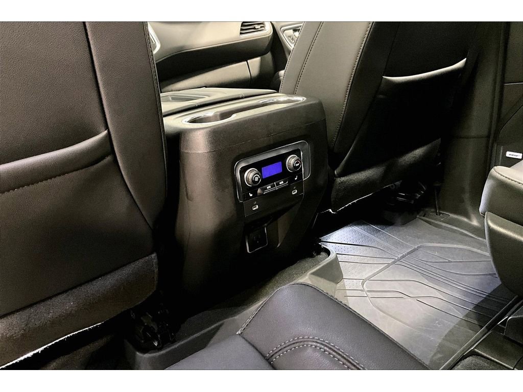 Used 2024 Chevrolet Tahoe LT w/ Luxury Package image 35