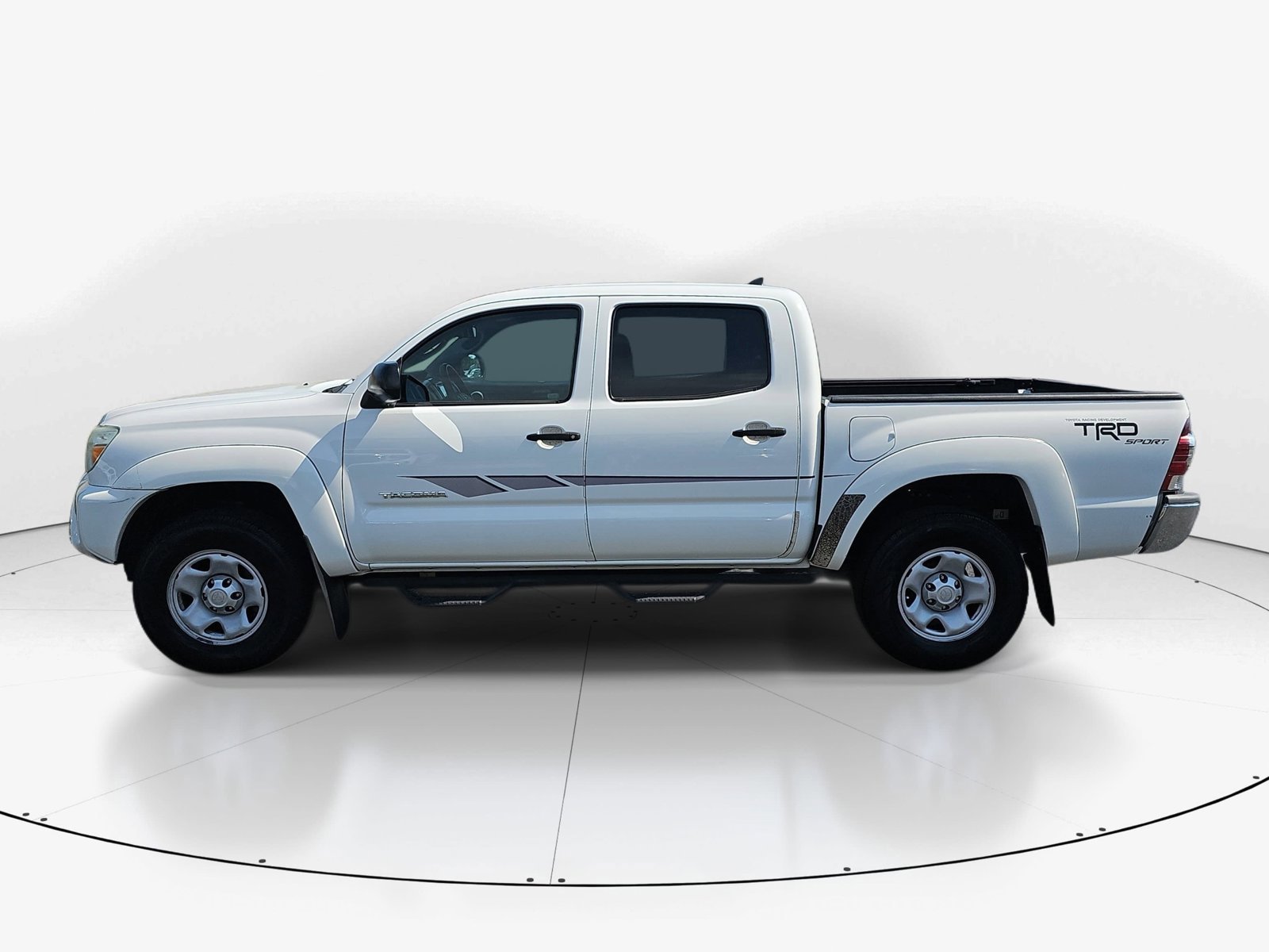 Used 2015 Toyota Tacoma PreRunner w/ SR5 Package RWD image 5
