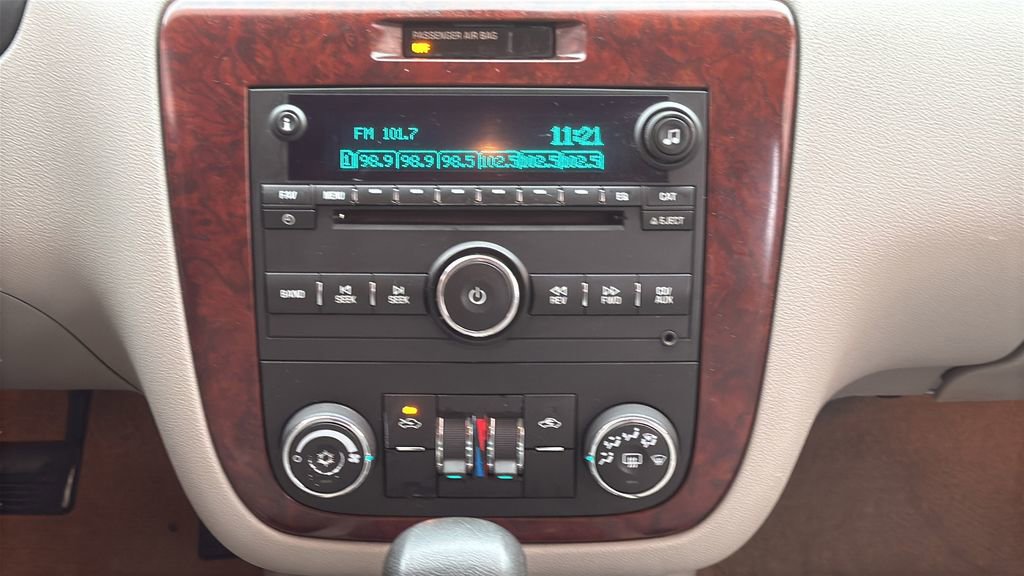 Used 2009 Chevrolet Impala LS FWD image 15