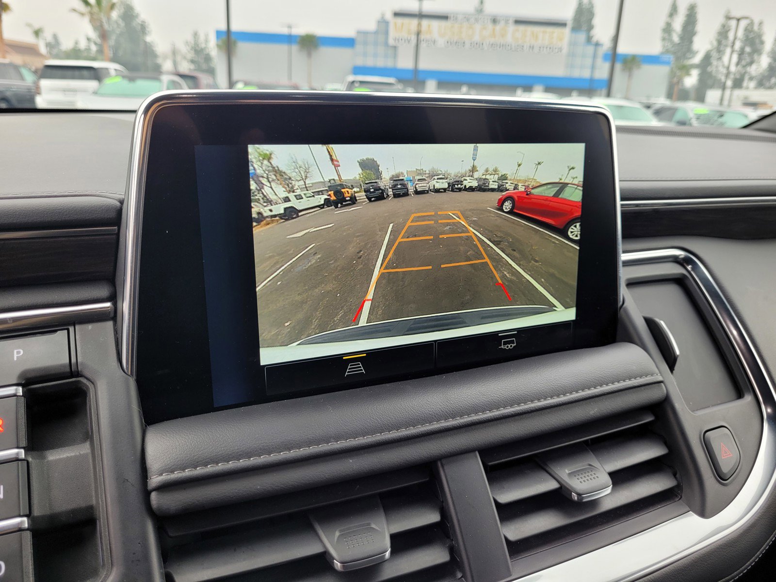 Used 2024 Chevrolet Tahoe LT image 17